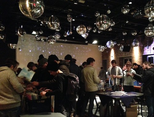 nr. 13. Vinyl market - the exclusive breakfast version (6.02, 7:00)