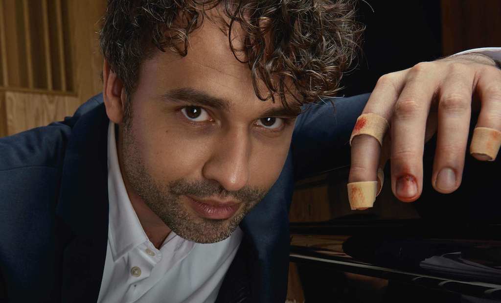 Thomas speelt het hard (c) VRT