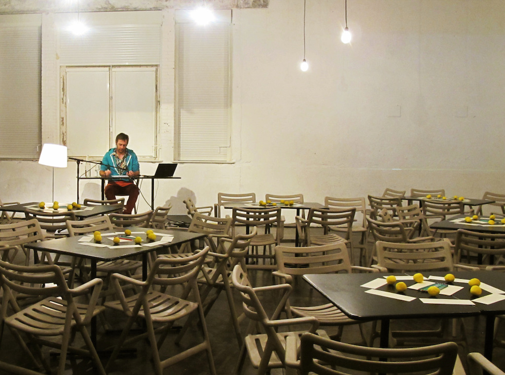 Lecture performance - Julien Fournet / L'amicale de production - Amis, if faut faire une pause