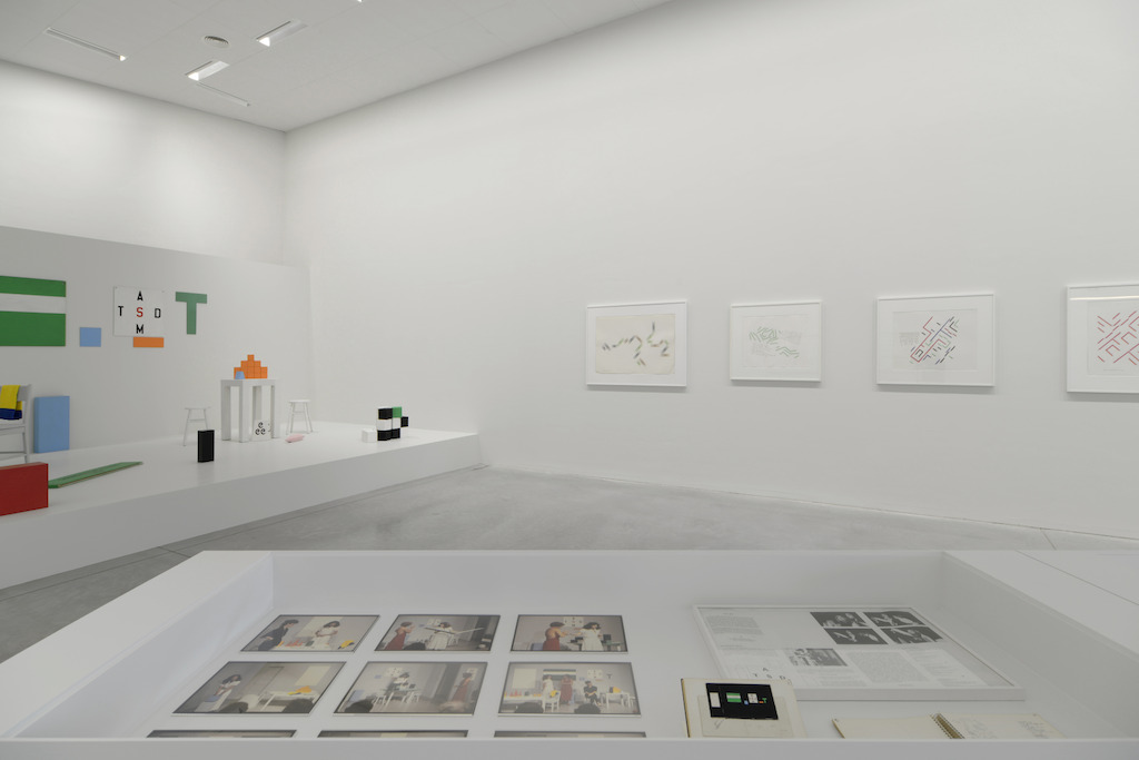 Vue de l'exposition Guy de Cointet au M-Museum Leuven (c) Isabelle Arthuis