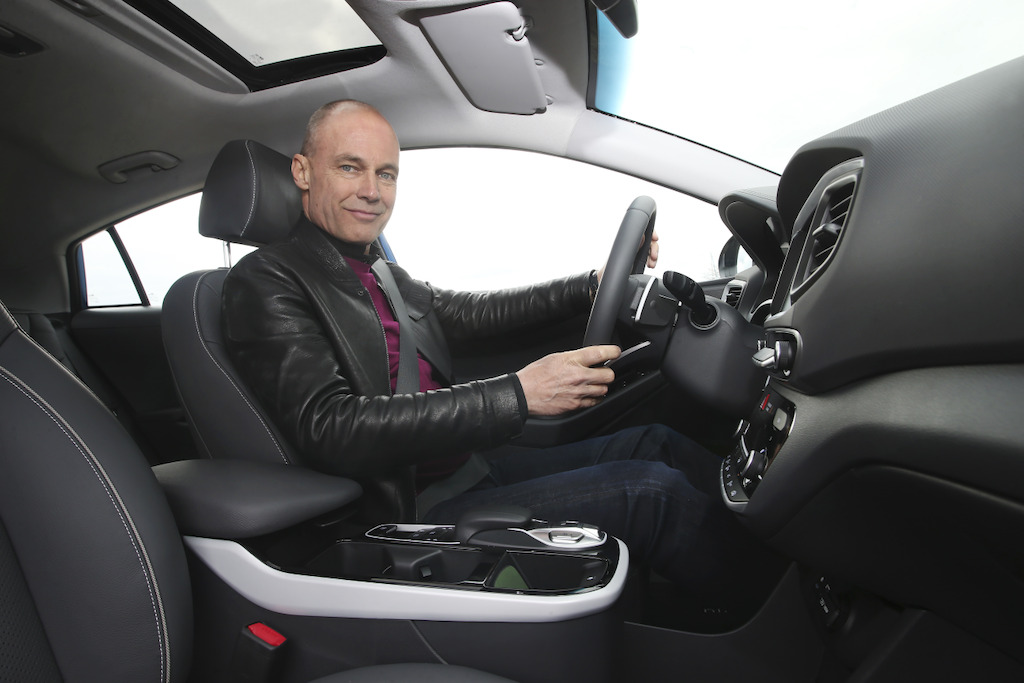 Bertrand Piccard & IONIQ Electric