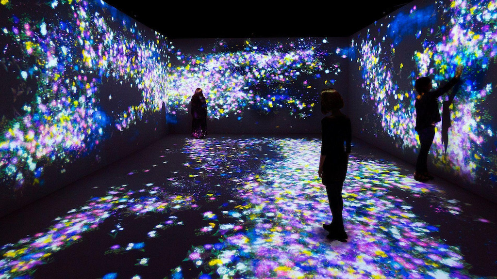 Future World con proyectores Panasonic. Crédito Foto: teamLab
