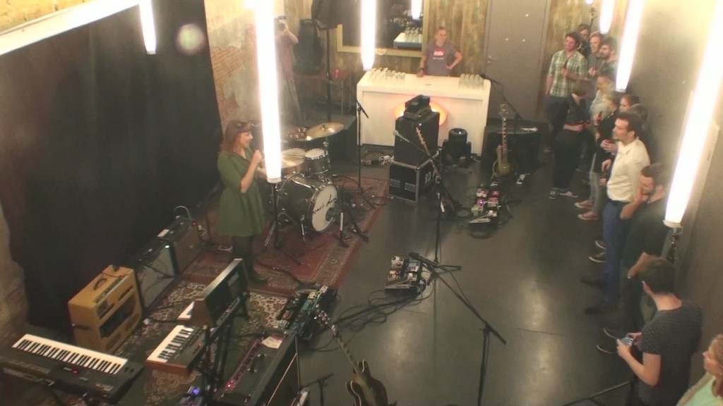 1. Helaas, geen optreden van Tobias' favoriete band<br/>Sorry voor alles (c) VRT