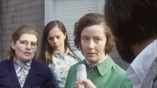 De werkende mens - Aflevering 2 : Vrouwen op de rand van ... - Stakingleidster Annie Verhoeyen in 1974 - (c) VRT