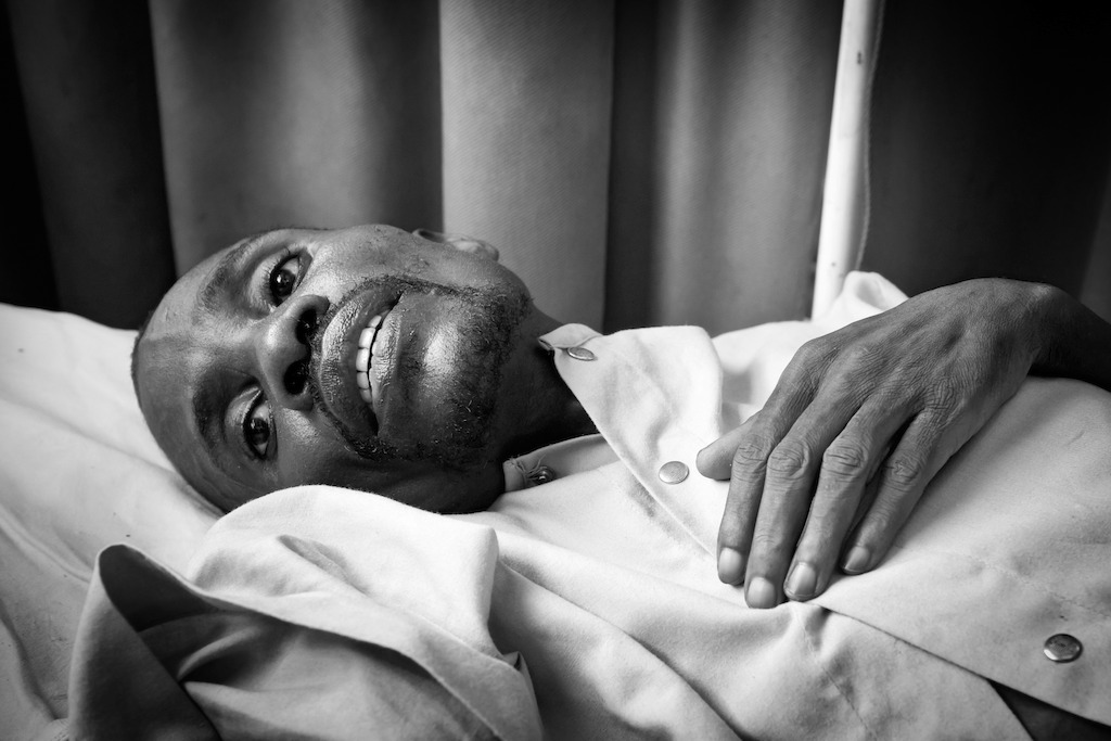 Kinshasa, DRC: André, 42, photographed in the HIV-AIDS ward of the Centre Hospitalier Kabinda in Kinshasa, DRC, 24 january 2012.<br/><br/>MSF has observed an excessively high number of patients arriving at the Centre Hospitalier de Kabinda (CHK) in Kinshasa, with serious complications resulting from lack of treatment. The number of HIV-positive people in DRC is currently estimated at more than one million, 350,000 of whom could benefit from ARV treatment. However, only 44,000 are receiving treatment at this time. This represents a 15 percent ARV coverage rate, one of the lowest in the world (of all African countries, only Somalia and Sudan have similar rates). Credit: Mario Travaini/MSF