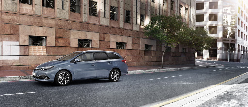 Auris Touring Sports