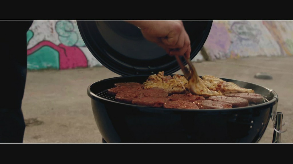 Aangebrand vlees: opeten of wegwerpen?<br/>Over eten (c) VRT