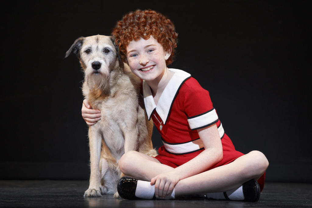 Heidi Gray as Annie and Macy as Sandy<br/>Photo: Joan Marcus