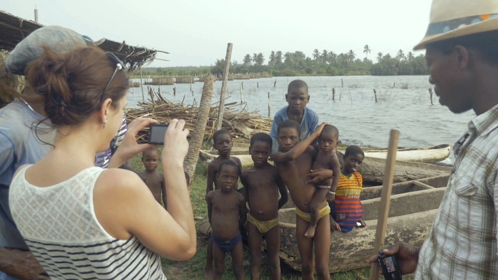 Benin: Yovo, Bonsoir - (c) Roel Nollet