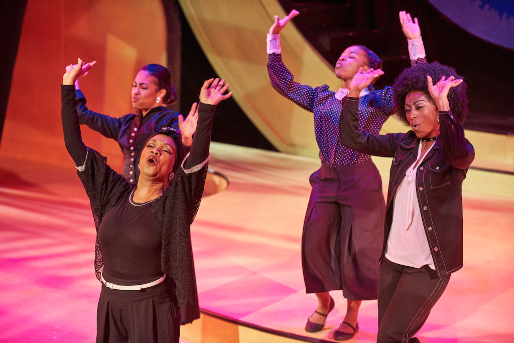 (left to right) Chani Maisonet, Marliss Amiea, Chelsea Reynolds and Tina Fears in SIMPLY SIMONE