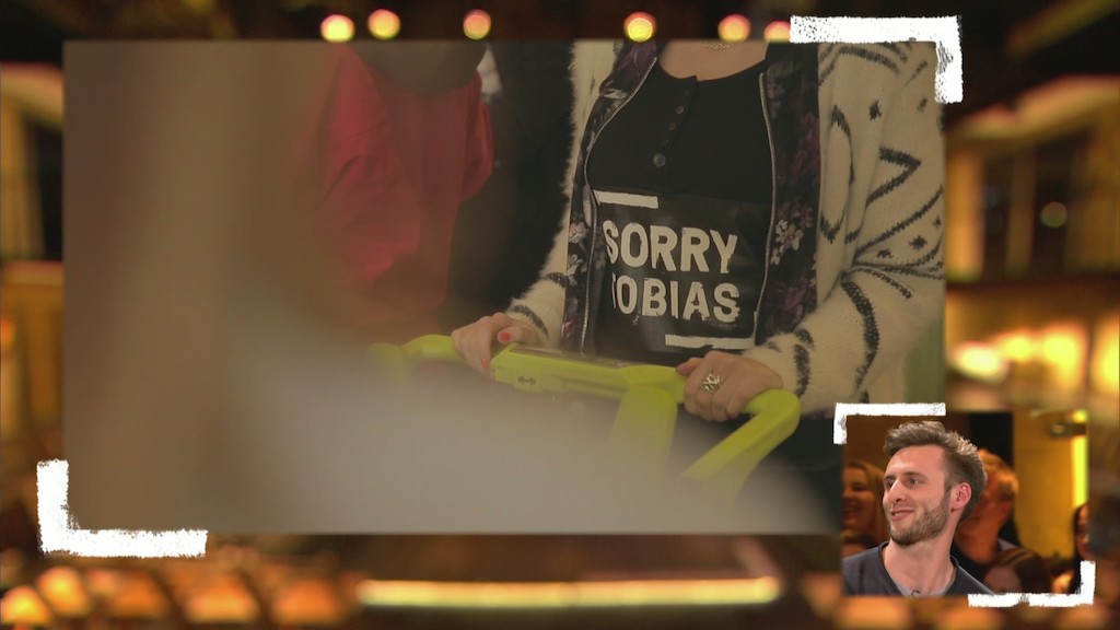 2. "Boertige bitch": Erika Van Tielen steekt voor aan de kassa<br/>Sorry voor alles (c) VRT