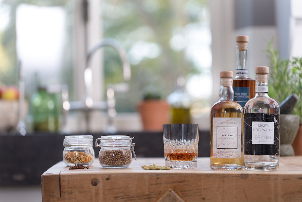 Start-up Make Your Own Spirit lanceert tool om je eigen fles gin te maken