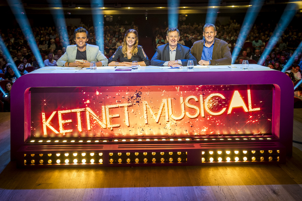 Ketnet Musical - de jury in de finaleweek: Giovanni Kemper, Laura Tesoro, Koen Crucke en Gert Verhulst - (c) VRT/Frederik Beyens