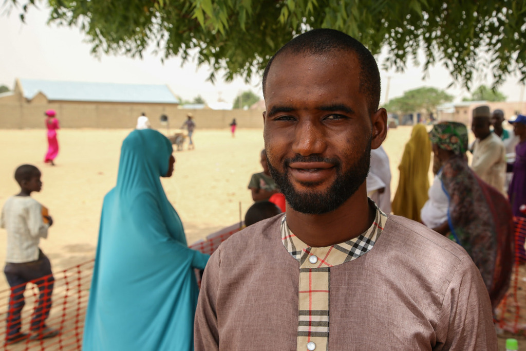 Solomon Jakob, an unemployed health officer, 25 years old, in Damaturu, capital of the Nigerian northern state of Yobe. “It is good to be vaccinated against meningitis, because it will prevent you from developing a handicap, a disability, a deformity, becoming deaf or blind.” Photographer: Igor Barbero/MSF