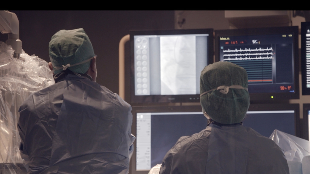 Panorama - De dokter is op - (c) VRT