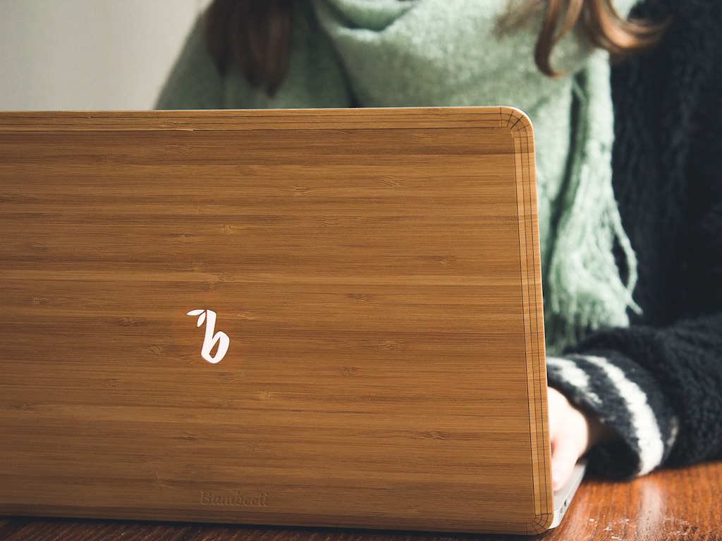 A Wooden Back For Your Mac