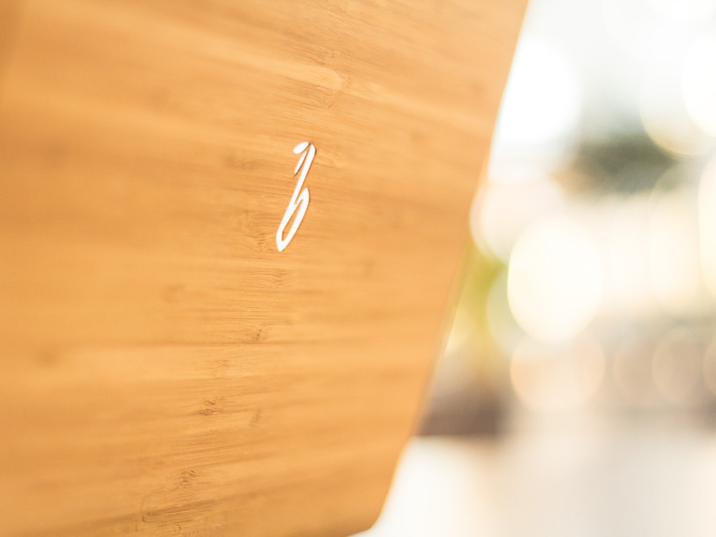 A Wooden Back For Your Mac