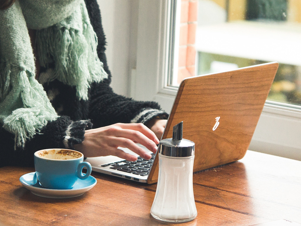 A Wooden Back For Your Mac