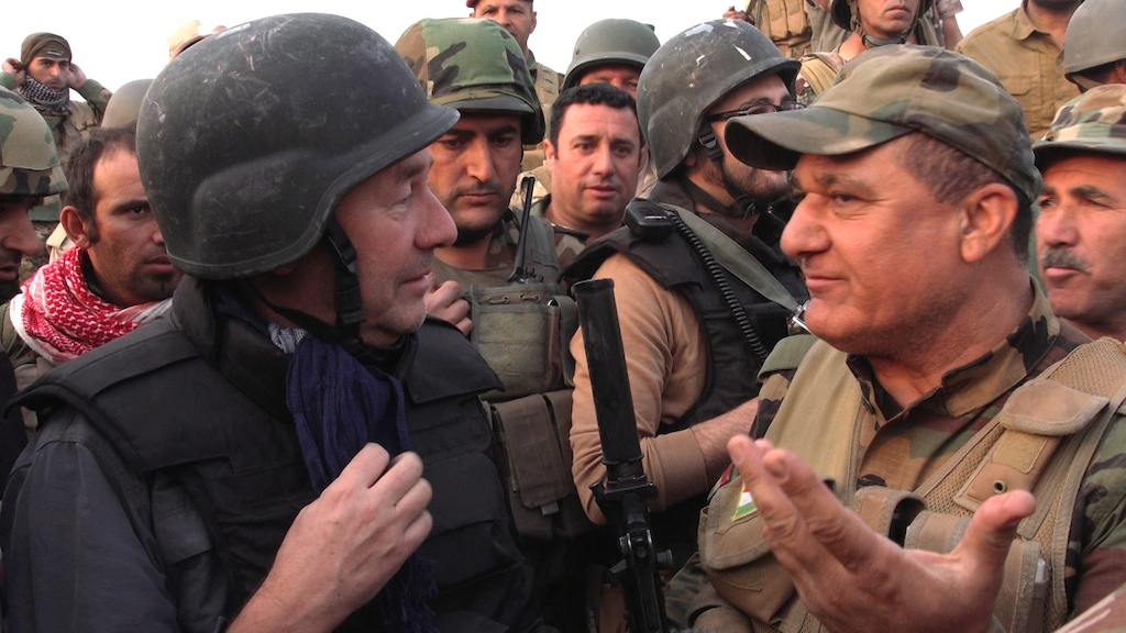 IS in het vizier - Afl 2 : Rudi Vranckx praat met Koerdische Peshmerga-generaal - (c) VRT