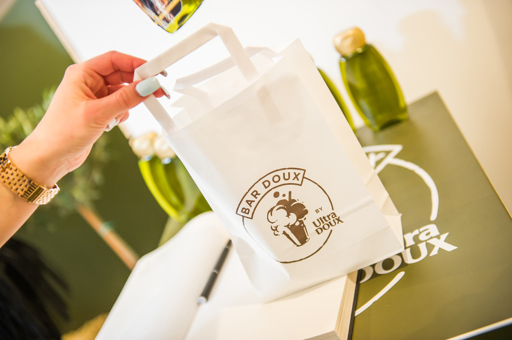 Print your picture and receive a personalized bottle of Ultra Doux!