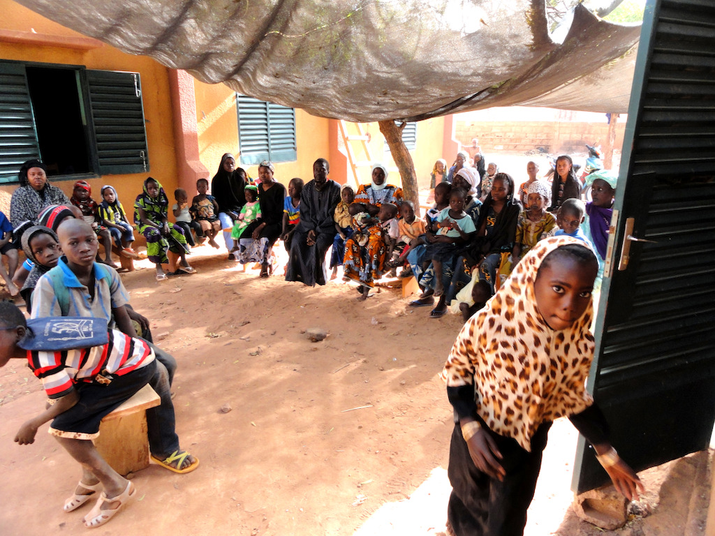 MSF supports local medical facilities to ensure access to free health care to vulnerable populations in three regions of northern Mali (Mopti, Gao, Timbuktu) since April 2012. However, insecurity prevents medical teams out of cities to assess the needs of people. Mauritania, hundreds of refugees continue to cross the border every day. And for MSF, the emergency is not over.<br/><br/>Violence in northern Mali have forced thousands of people to flee to other locations within the country or to neighboring countries. Faced with growing insecurity, the medical staff has also fled the Malian health facilities. The conflict has weakened and disorganized health facilities already fragile and affected by drug shortages. Since January 2013, MSF treats on average 500 patients in the health center Konna, in the Mopti region. At 100 miles away, the city of Douentza was also the scene of bombing in January. MSF has been working in the local hospital since November 2012 and remained present during the bombing and fighting. On 26 January 2013, the team has been strengthened by the arrival of a surgeon, a nurse and a doctor. Photographer: Gonzalo Wancha