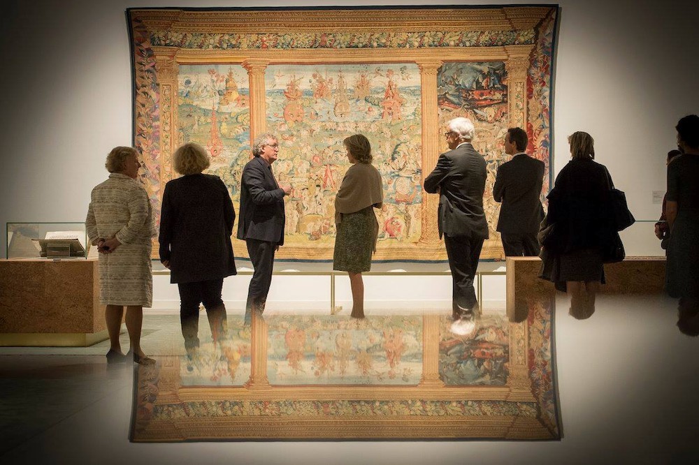 La Reine Mathilde très impressionée par les chefs-d’œuvre de l’exposition « À la recherche d’Utopia