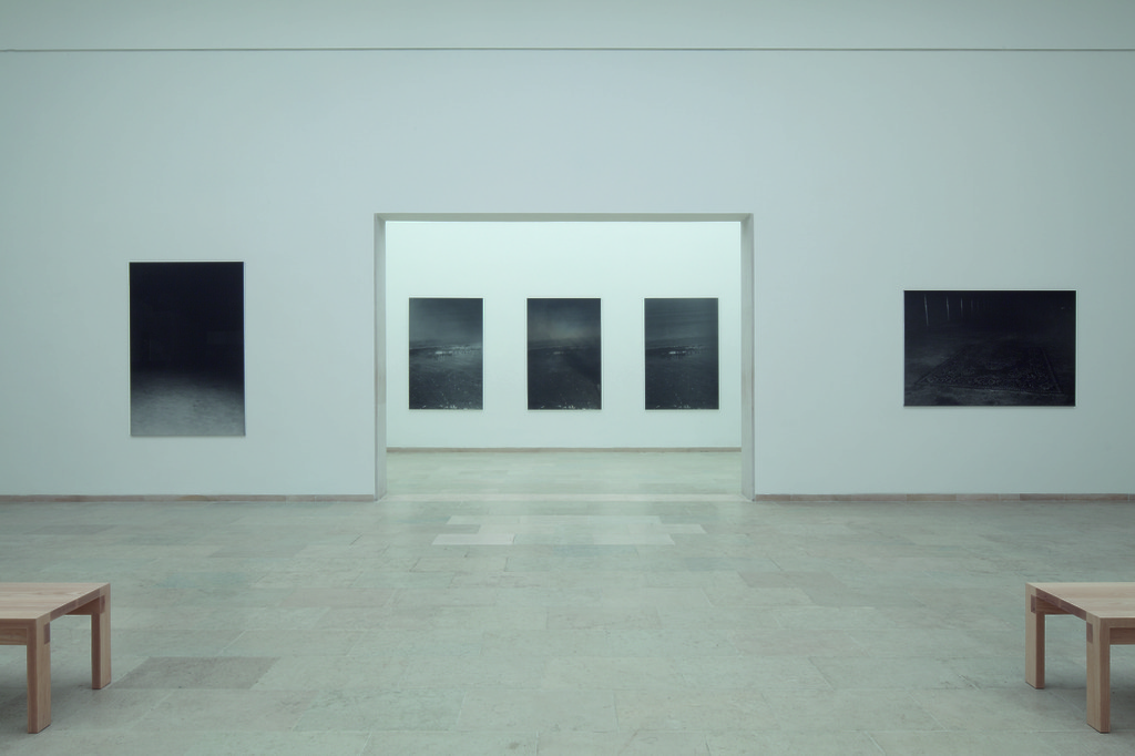 Installation view Belgian Pavilion, 57th International Art Exhibition , La Biennale di Venezia, 2017 <br/>© Dirk Braeckman