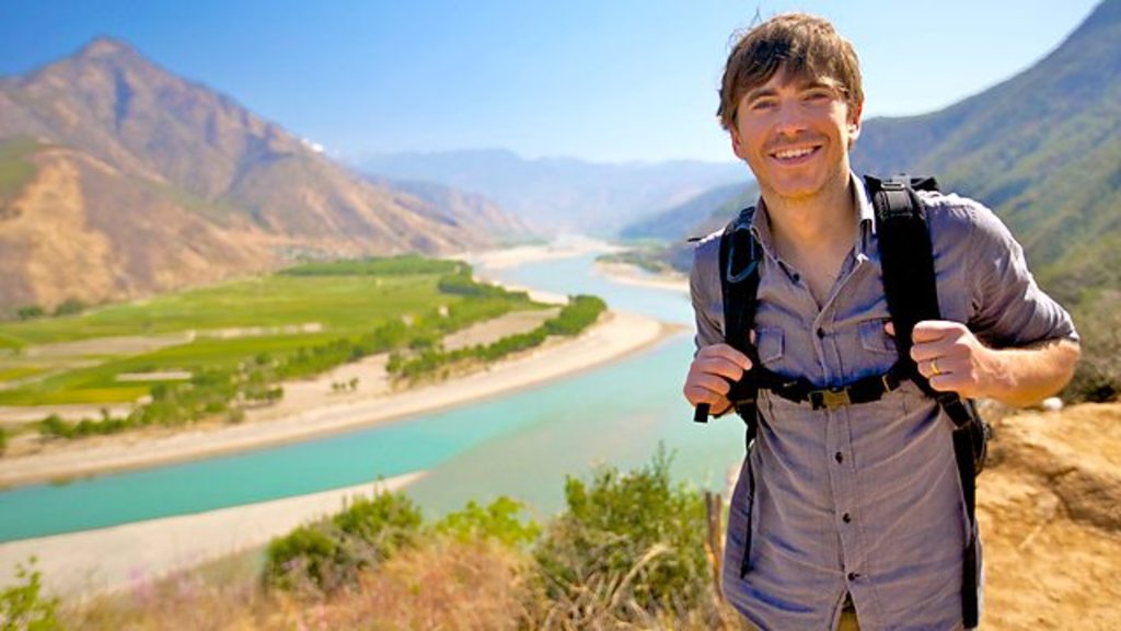 Simon Reeve's Sacred Rivers - De Yangtse - (c) BBC