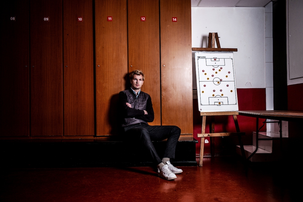 De kleedkamer II - Ruben Van Gucht (c) Deklat Binnen