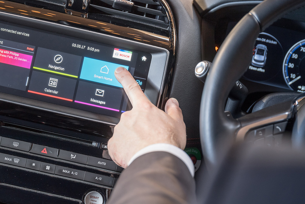 Connected services smart home