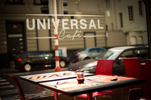 Universal Café 6