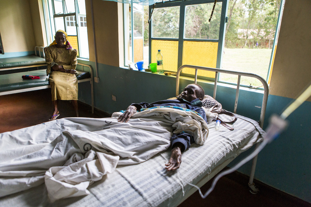 Homa Bay, Kenya: John, 40 years, was diagnosed with HIV in 2009 and started taking antiretrovirals immediately. He has been having diarrhoea for three weeks and lost a lot of weight before coming to Homa Bay hospital. <br/><br/>In MSF’s report “Waiting isn’t Option: Preventing and Surviving Advanced HIV” released in July 2017, MSF has called for the urgent implementation of new WHO guidelines to treated AIDS in low-resource settings with additional measures to address potential drug resistance and treatment failure. Photographer: Patrick Meinhardt