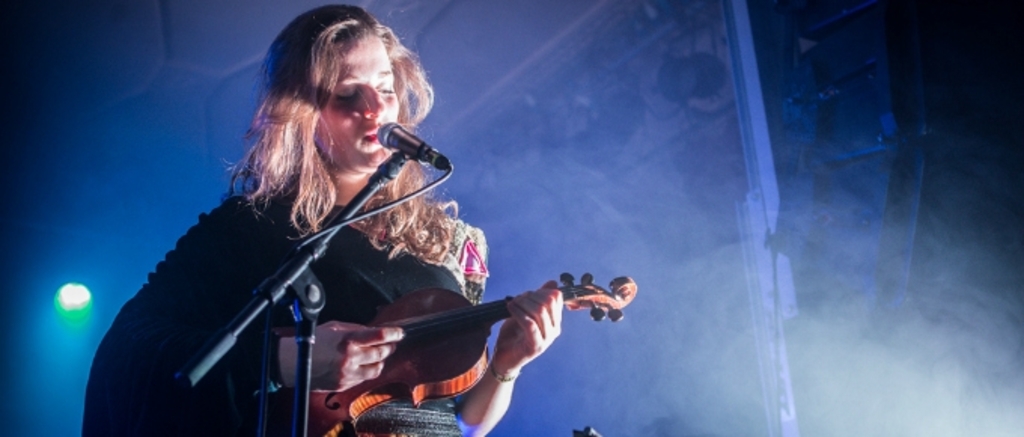 Justine Bourgeus - School is cool