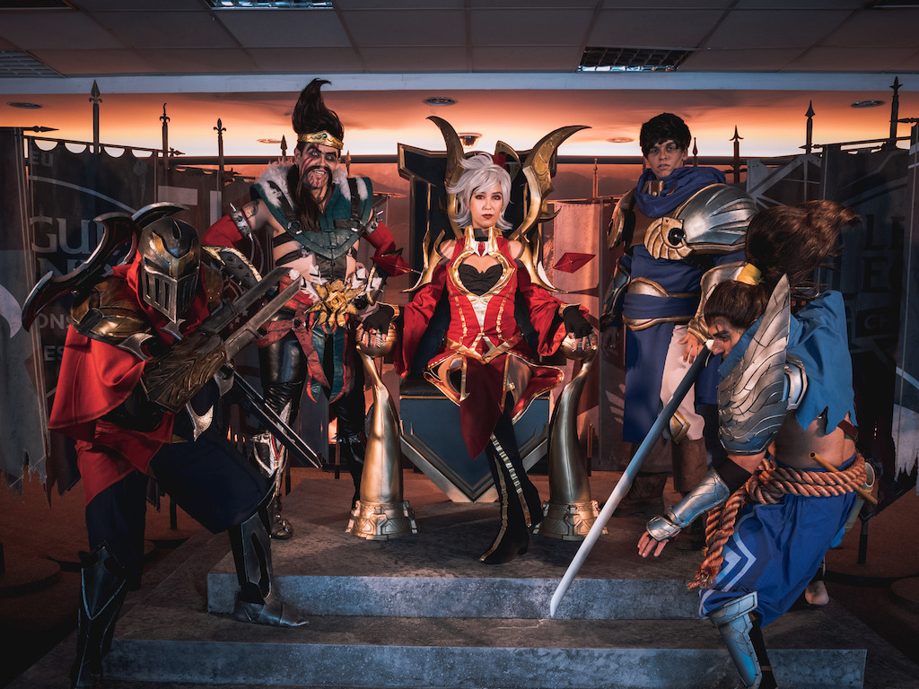 Cosplay de campeones de LoL: Zed, Draven, Karma, Garen y Yasuo