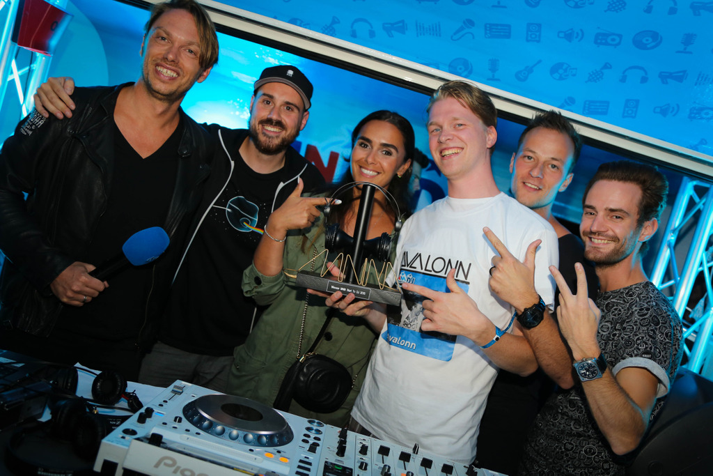 Avalonn met jury (c) VRT/MNM