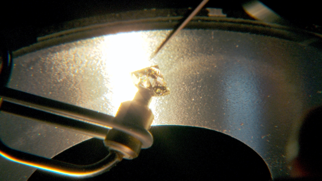 Een doe-het-zelf-diamanten ring<br/>Voor hetzelfde geld (c) VRT