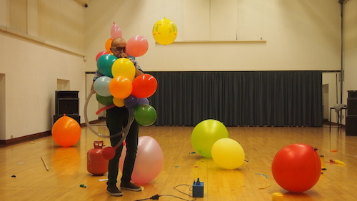 nr. 41: performance Gaëtan Bulourde - Balloons (3+)