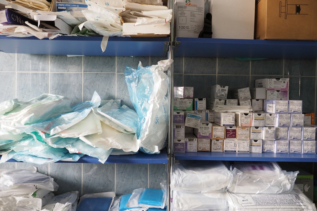Moritim Hospital in Zuwara receiving medicine donations from MSF. Photographer: Samuel Gratacap