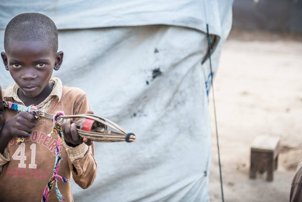 Kids in Mpoko IDP camp at Bangui International Airport. Photographer: Yann Libessart/MSF
