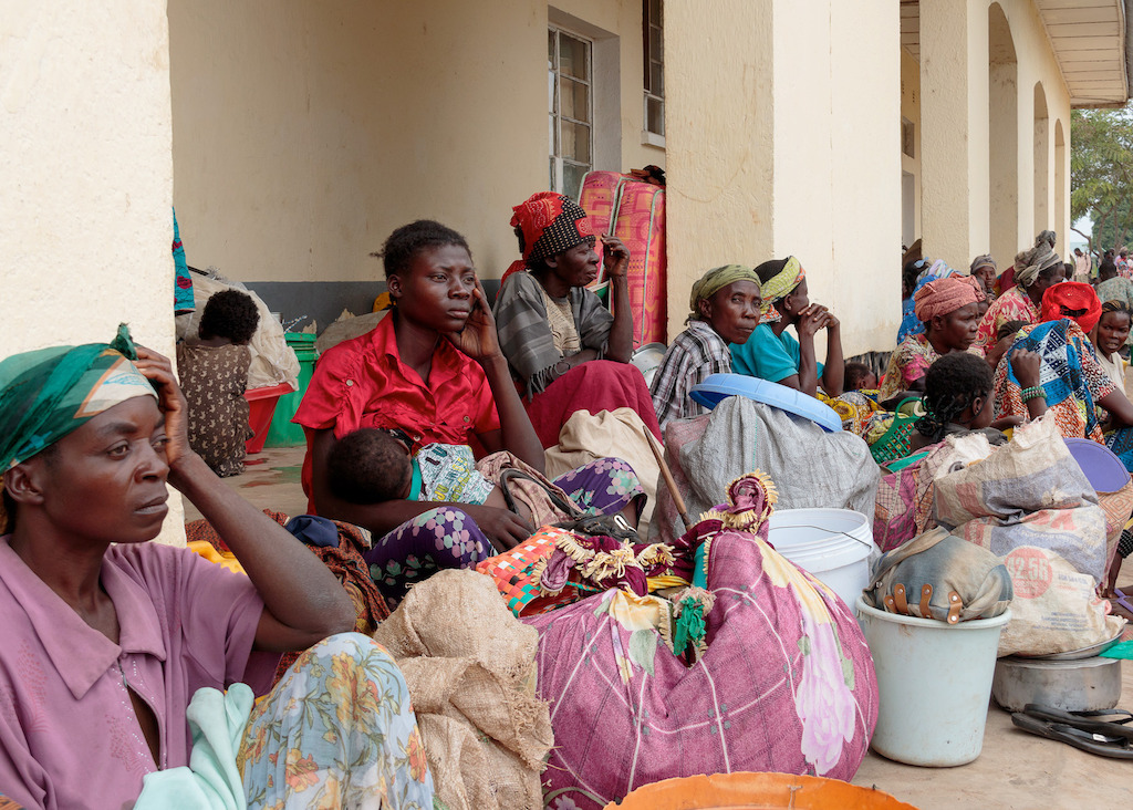 The internally displaced people living around Kalémie have limited access to healthcare and safe drinking water. They face shortages of food, and proper shelter is one of their main concerns. Longer-term solutions to address these issues need to be found. Photographer: Stéphane Reynier de Montlaux/MSF