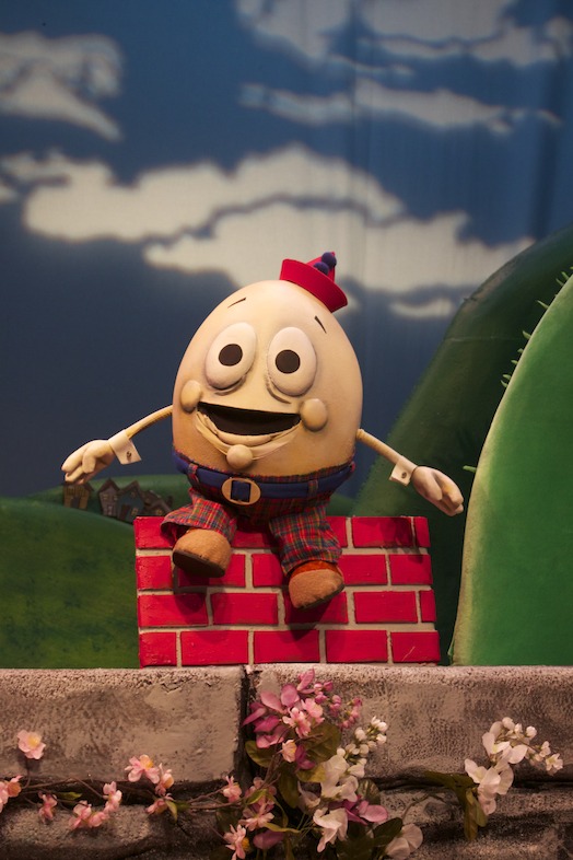 Mother Goose (Photo by Center for Puppetry Arts)