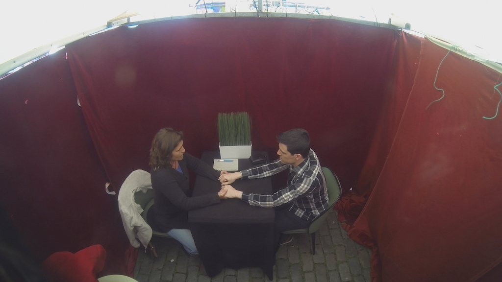 2. De waarzegster: "Dit is freaky!"<br/>Sorry voor alles (c) VRT