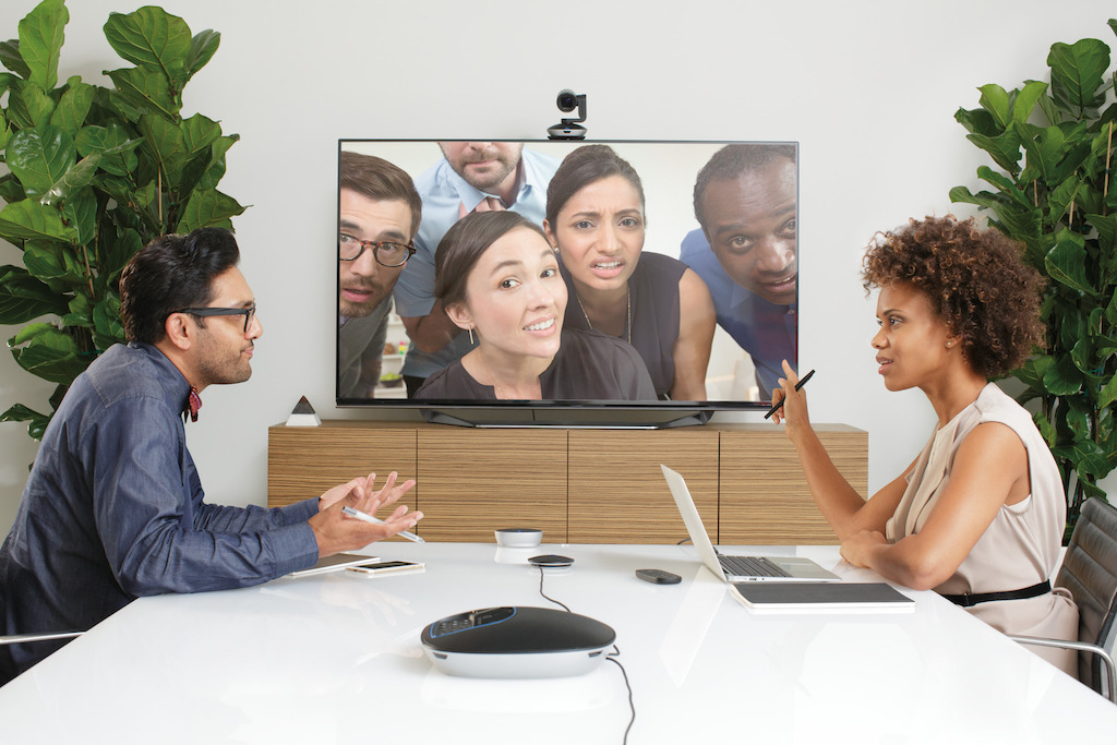 Logitech GROUP