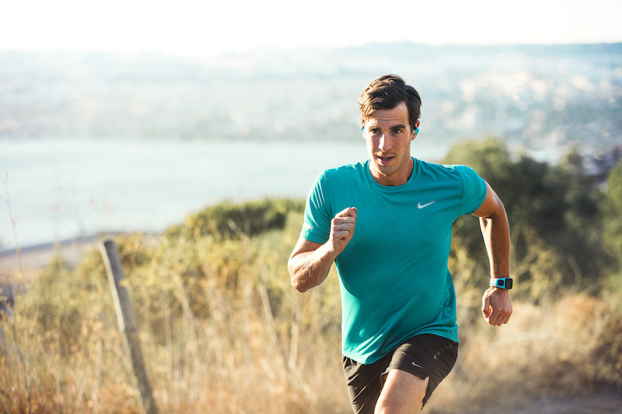 Hardlopen op het ritme van de muziek om je pols