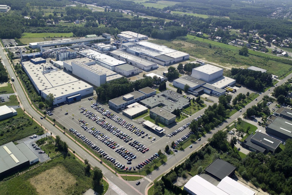 Luchtfoto Nitto Belgium in Genk
