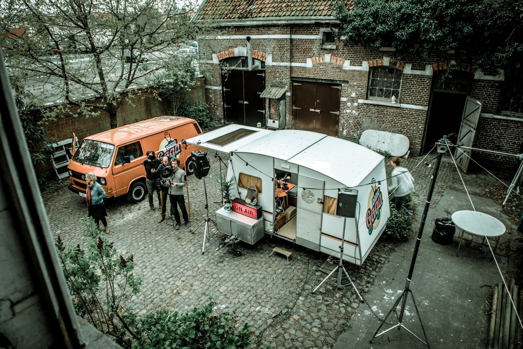 De mobiele radiostudio van Radio Gaga (c) Philippe Banze