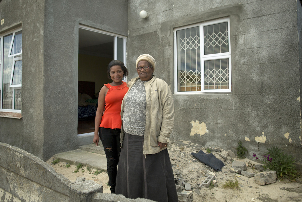 Sinethemba- MSF Treatment For TB in South Africa. Photographer: Sydelle WIllow Smith