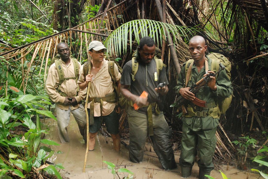 Pauwel De Wachter van WWF met collega's in Congo
