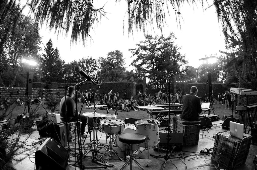 1.07 MUSIC Möbius (BE) apéroconcert