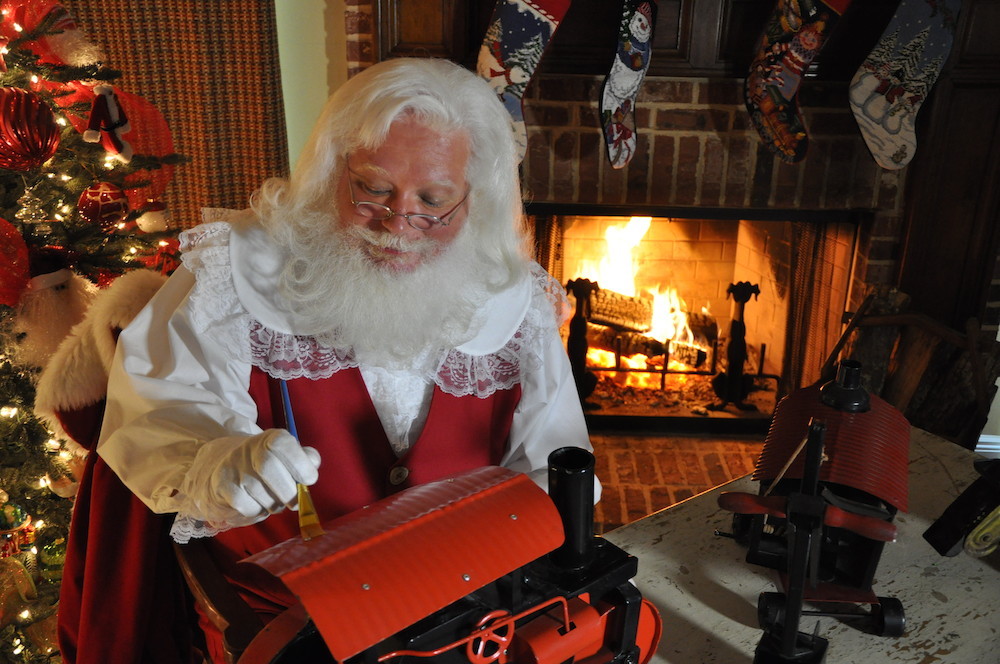 Celebrate the magic of the season with holiday festivities at Atlanta-area Simon centers